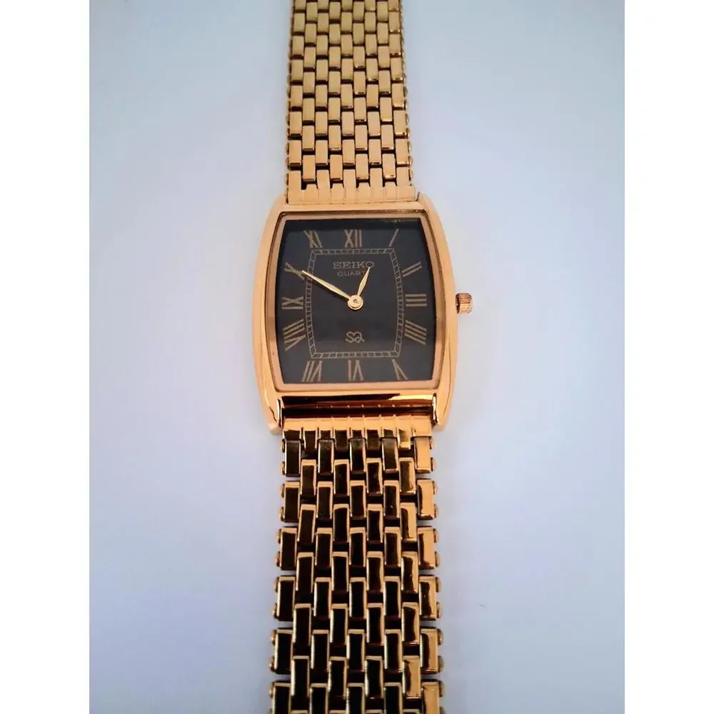 Men's Vintage Seiko Barrel/Tonneau Stainless Steel Tank RARE